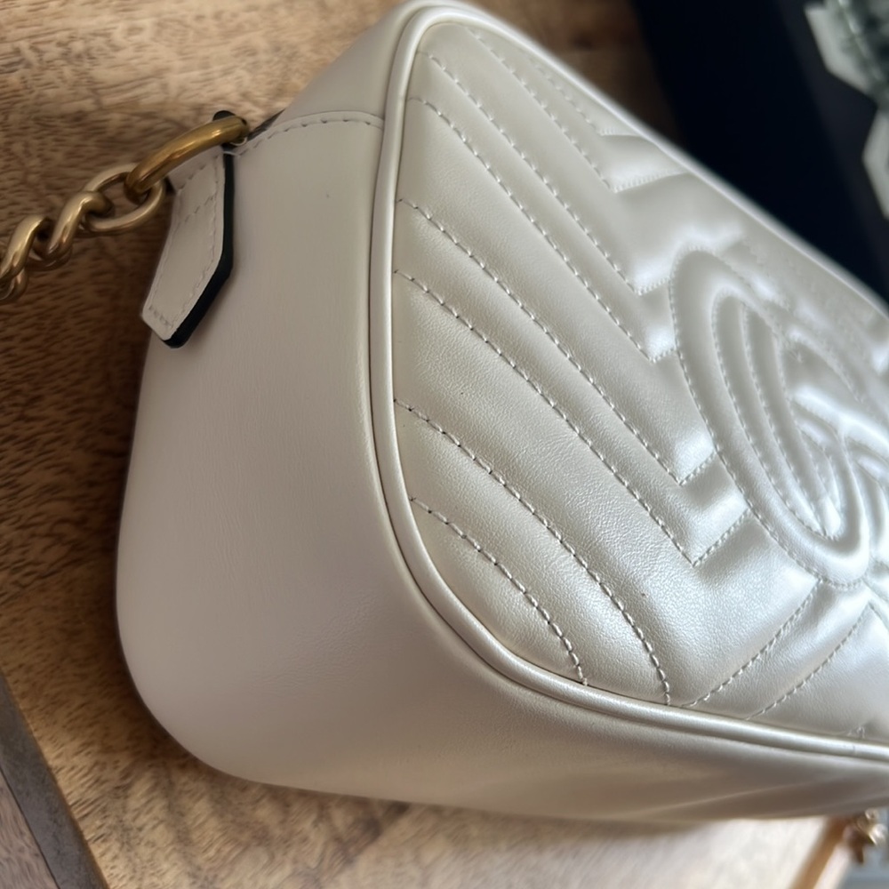 Gucci GG Marmont Small Shoulder Bag - Ivory - Picture 11 of 16